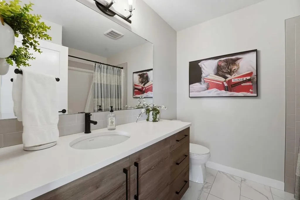20 Ellington Crescent Red Deer AB T4P 3E2