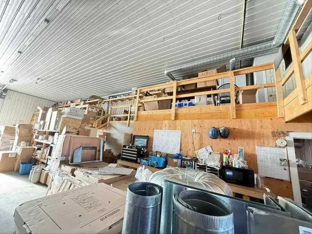 9 Sylvaire Close Sylvan Lake AB T4S2H6