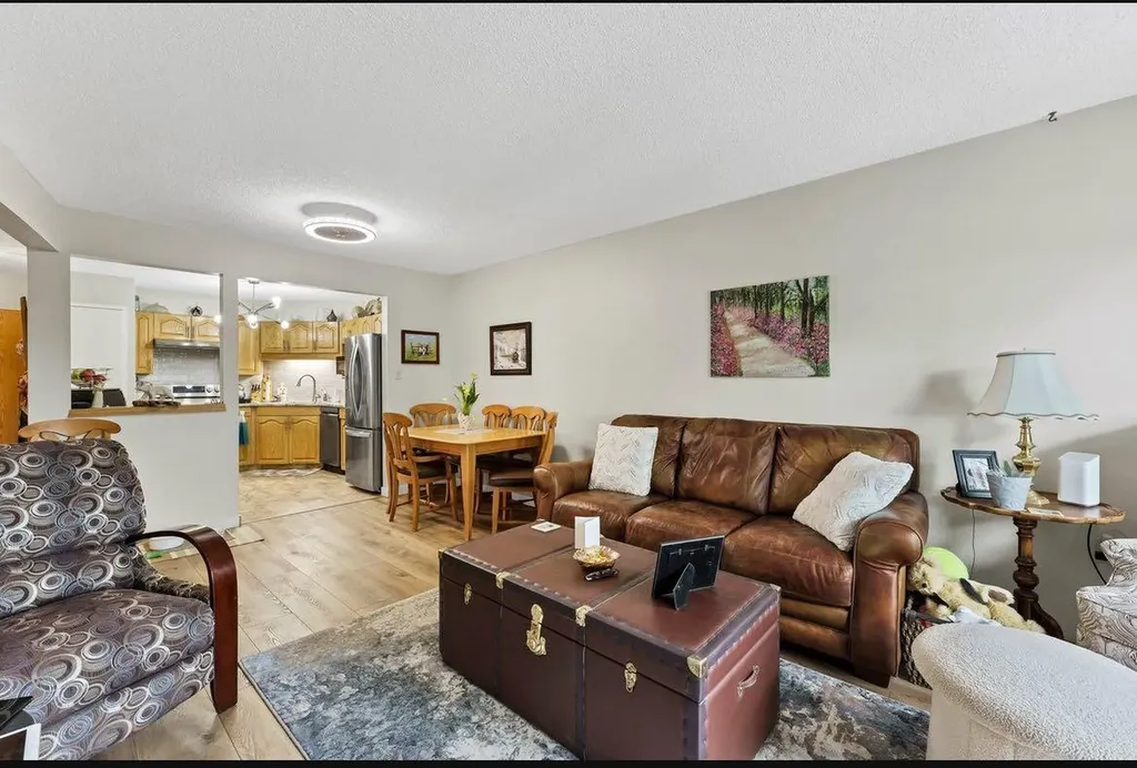 252 4 Street SE Medicine Hat AB T1A0K1
