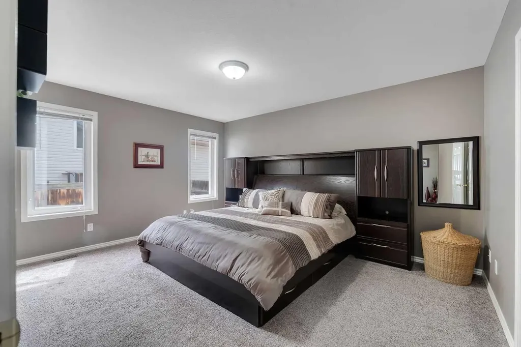 438 Carriage Lane Crossing Carstairs AB T0M 0N0