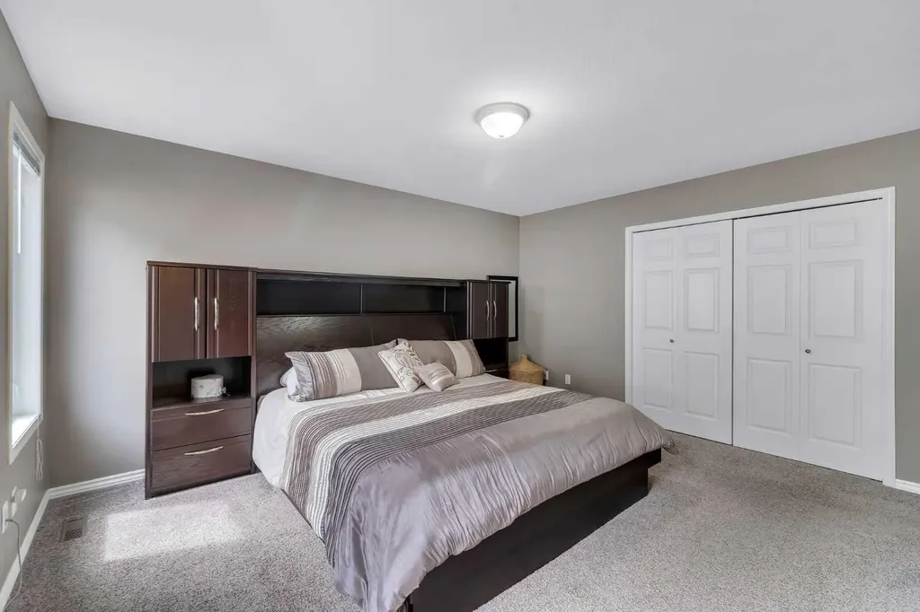 438 Carriage Lane Crossing Carstairs AB T0M 0N0