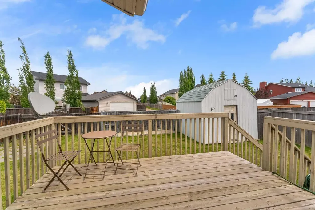 438 Carriage Lane Crossing Carstairs AB T0M 0N0