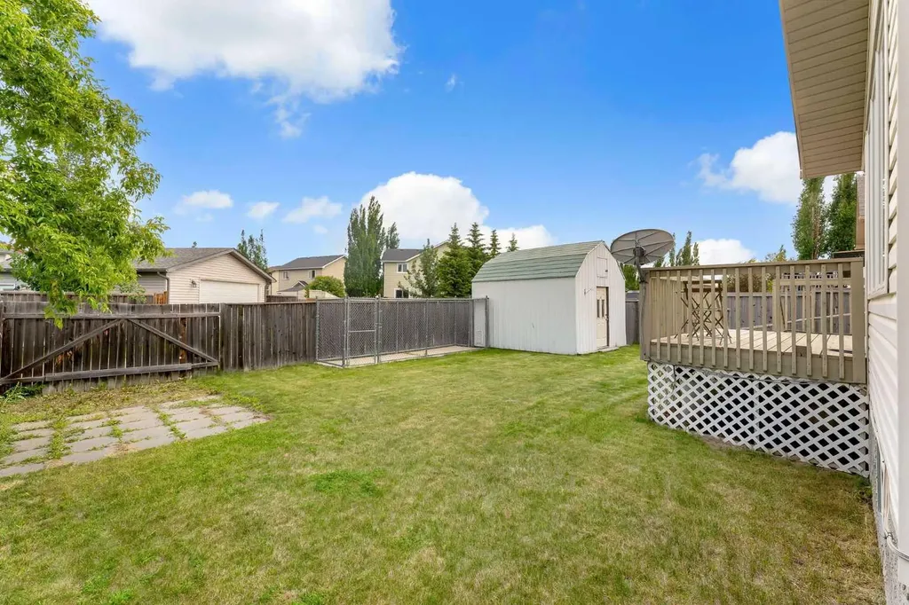 438 Carriage Lane Crossing Carstairs AB T0M 0N0