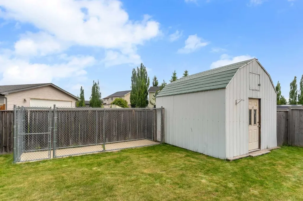 438 Carriage Lane Crossing Carstairs AB T0M 0N0