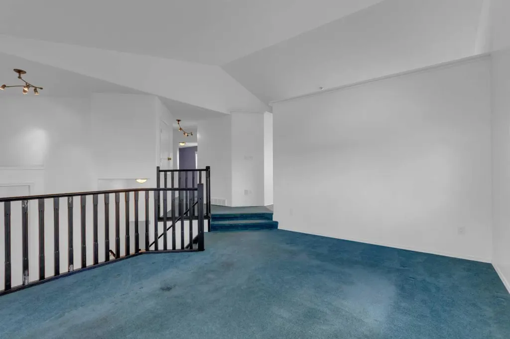 5061 48 Avenue Stavely AB T0L 1Z0