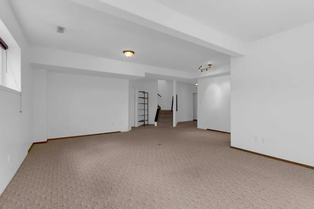 5061 48 Avenue Stavely AB T0L 1Z0