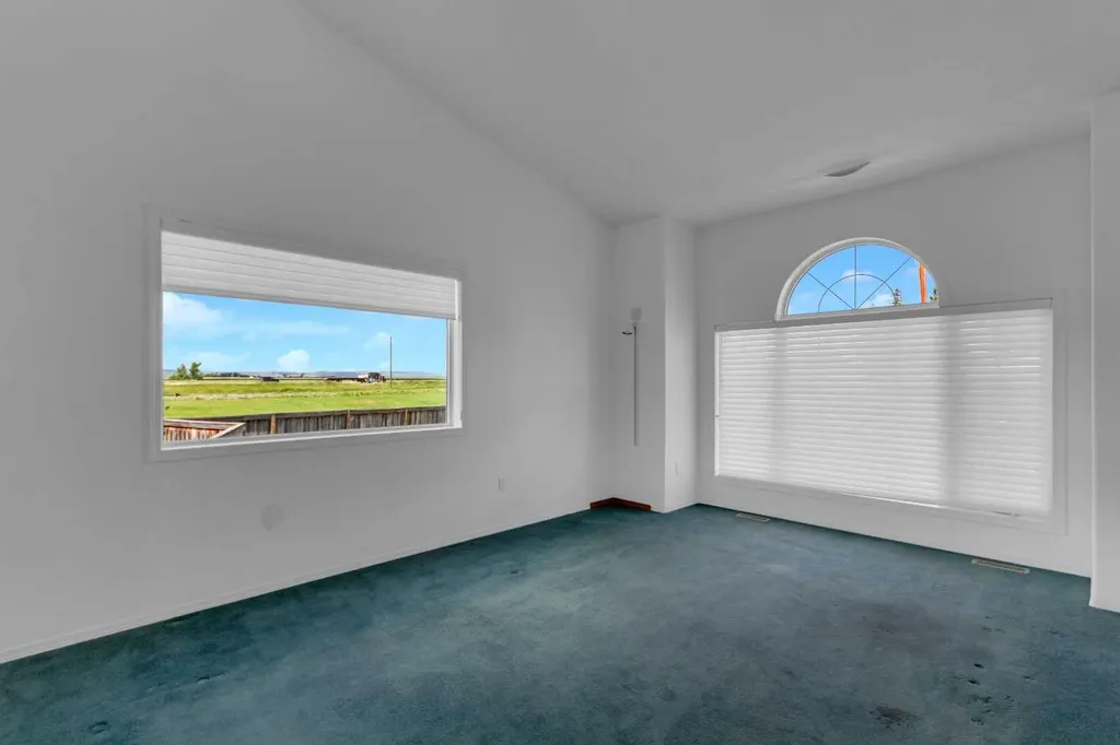 5061 48 Avenue Stavely AB T0L 1Z0