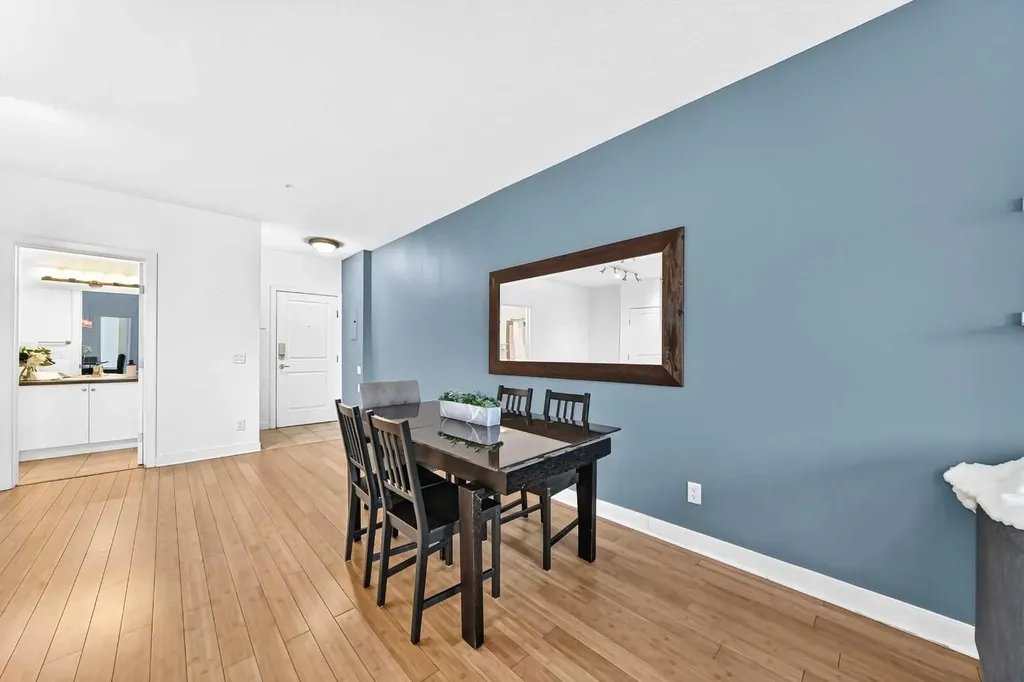 328 21 Avenue SW Calgary AB T2S 0G8