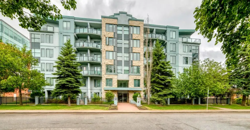 328 21 Avenue SW Calgary AB T2S 0G8