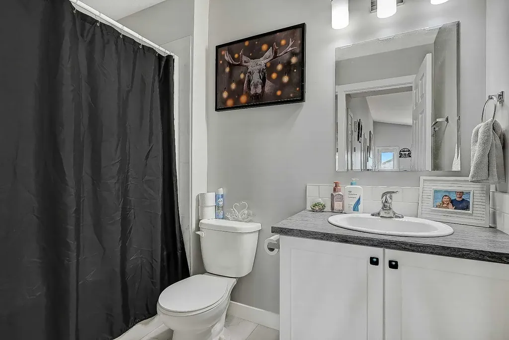 9505 113 Avenue Clairmont AB T8X0T2
