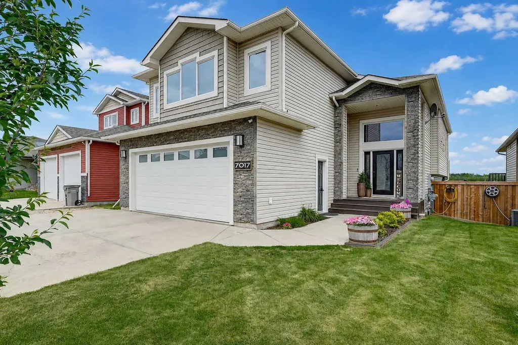 7017 85 Street Grande Prairie AB T8X 0J3
