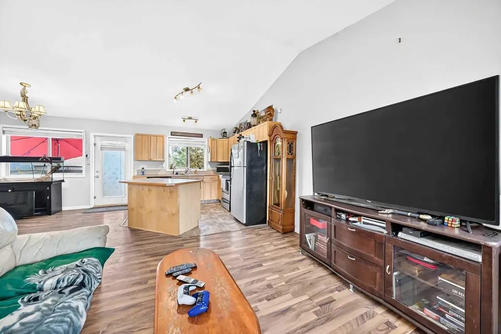 1 Sandpiper Drive Didsbury AB T0M 0W0