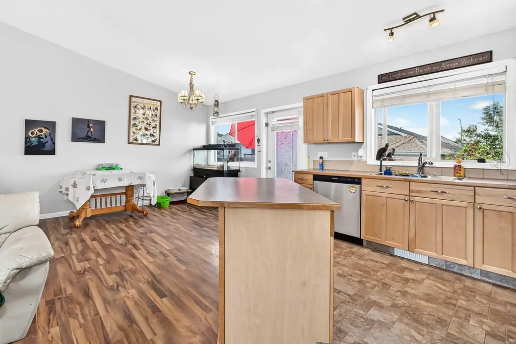 1 Sandpiper Drive Didsbury AB T0M 0W0
