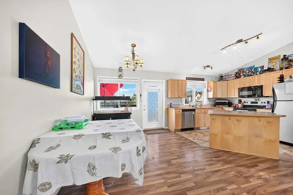 1 Sandpiper Drive Didsbury AB T0M 0W0