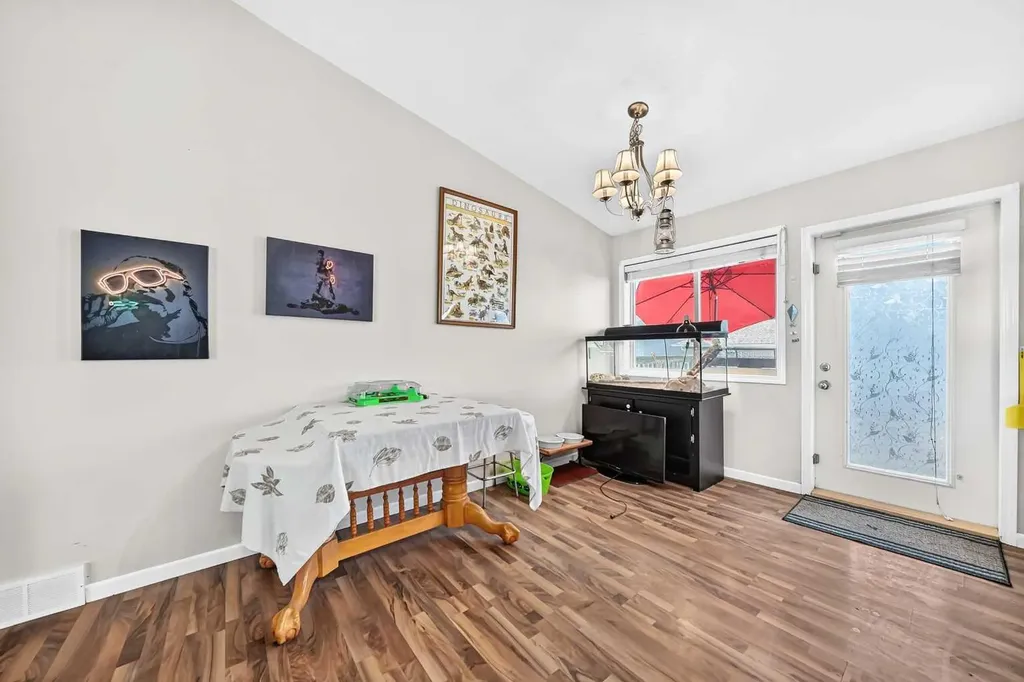 1 Sandpiper Drive Didsbury AB T0M 0W0