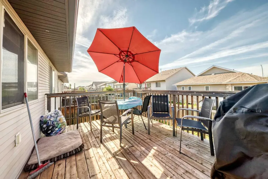 1 Sandpiper Drive Didsbury AB T0M 0W0