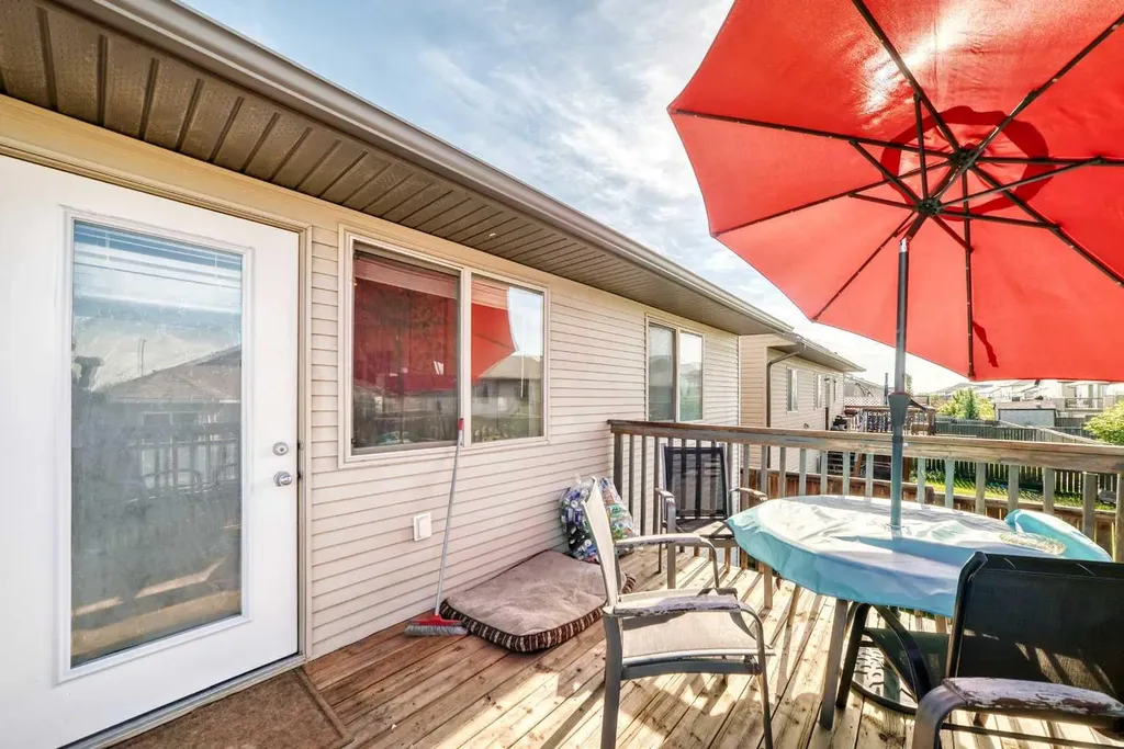 1 Sandpiper Drive Didsbury AB T0M 0W0