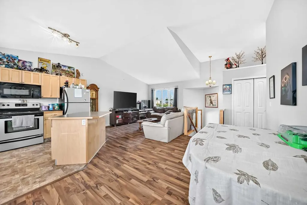 1 Sandpiper Drive Didsbury AB T0M 0W0