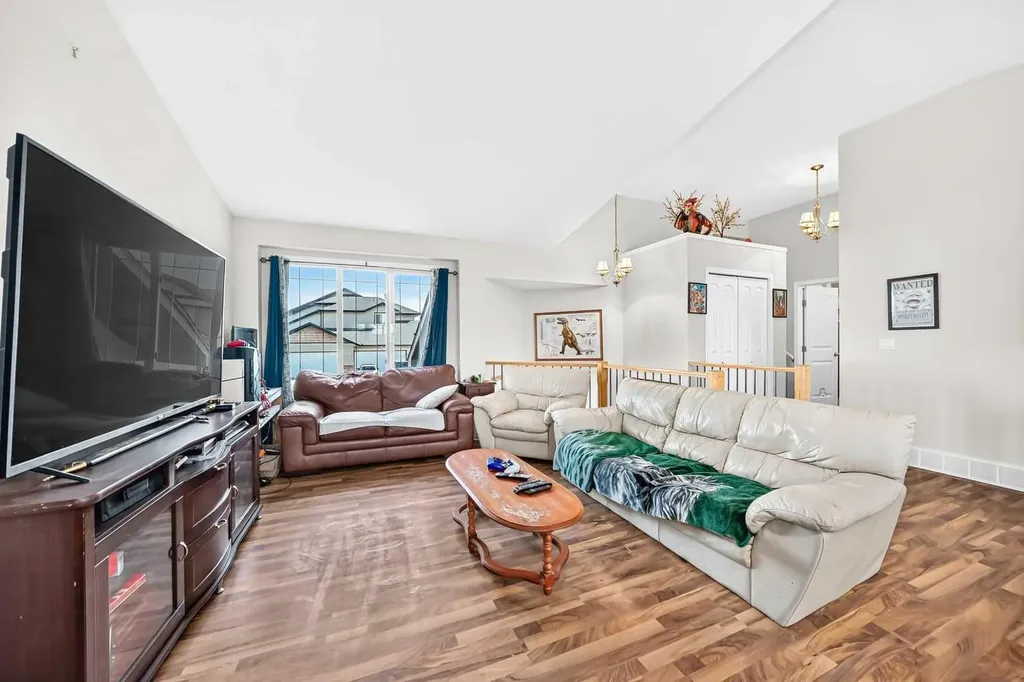 1 Sandpiper Drive Didsbury AB T0M 0W0