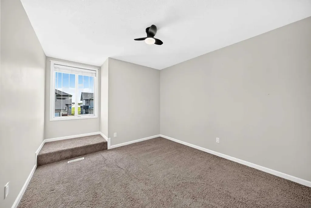 1 Sandpiper Drive Didsbury AB T0M 0W0