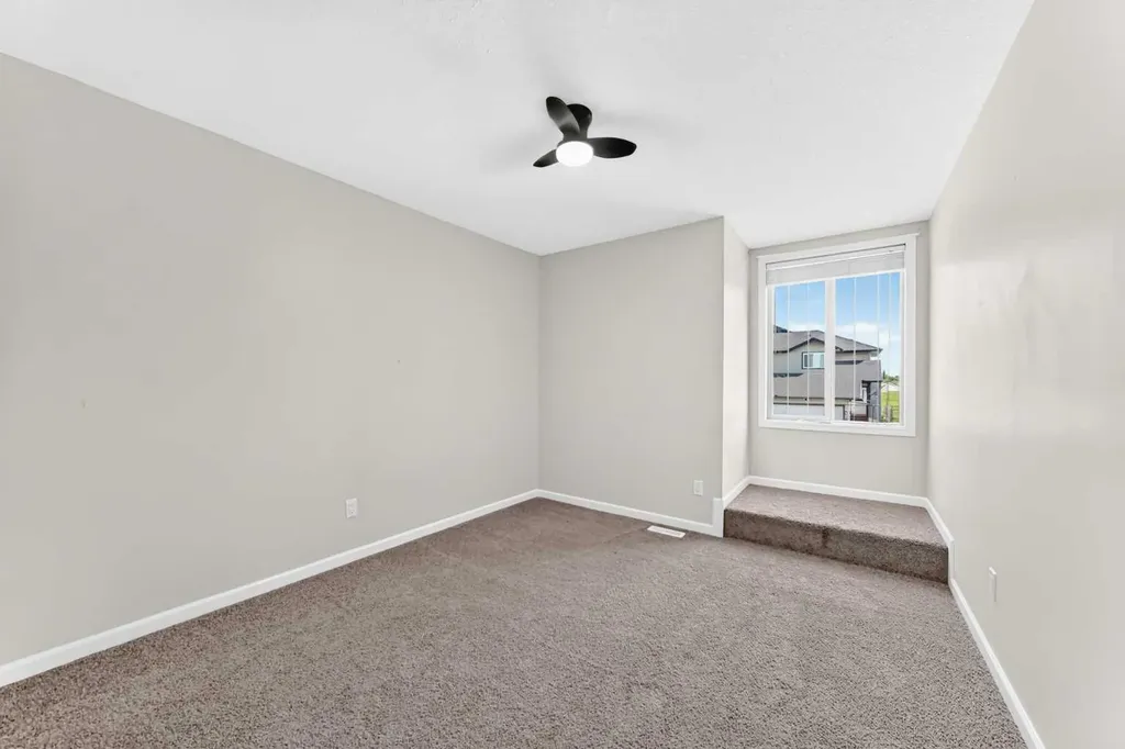 1 Sandpiper Drive Didsbury AB T0M 0W0