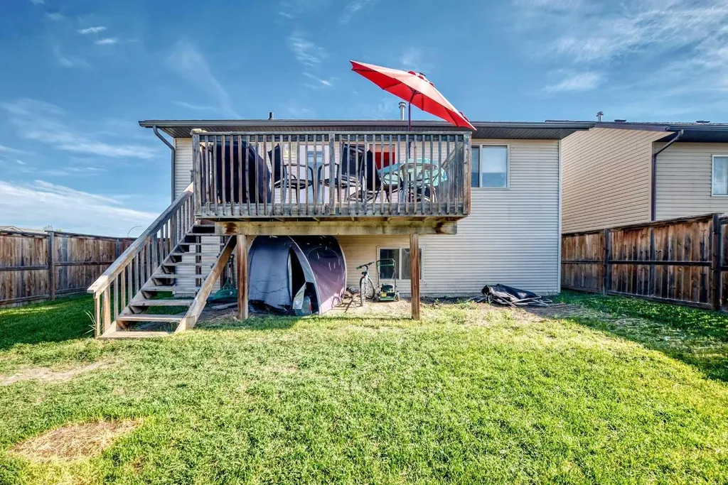 1 Sandpiper Drive Didsbury AB T0M 0W0