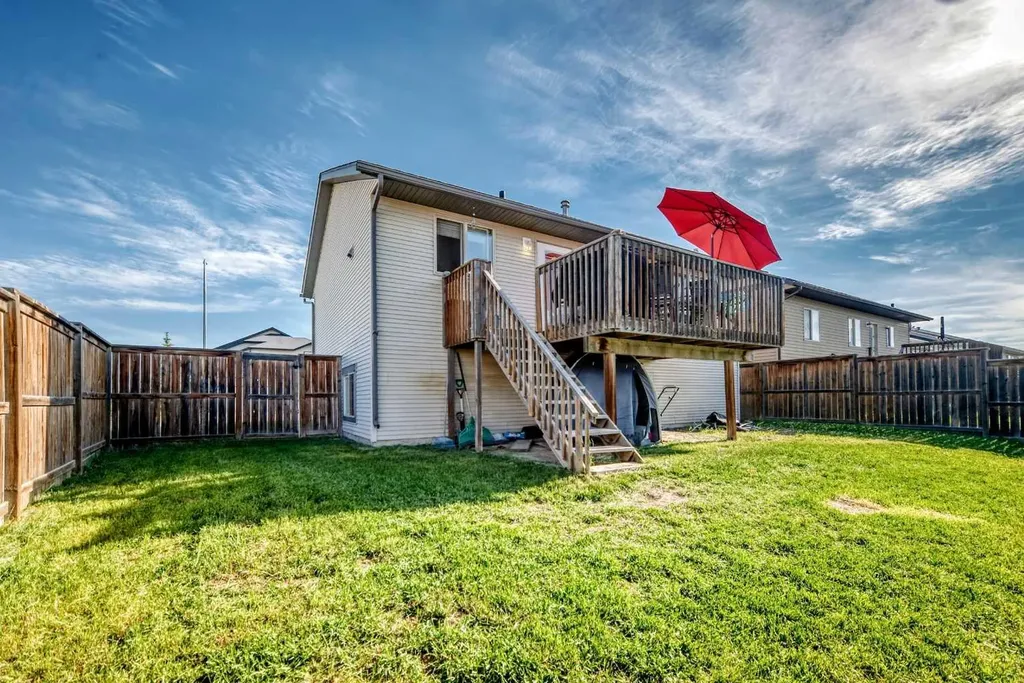1 Sandpiper Drive Didsbury AB T0M 0W0