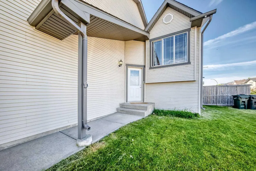 1 Sandpiper Drive Didsbury AB T0M 0W0