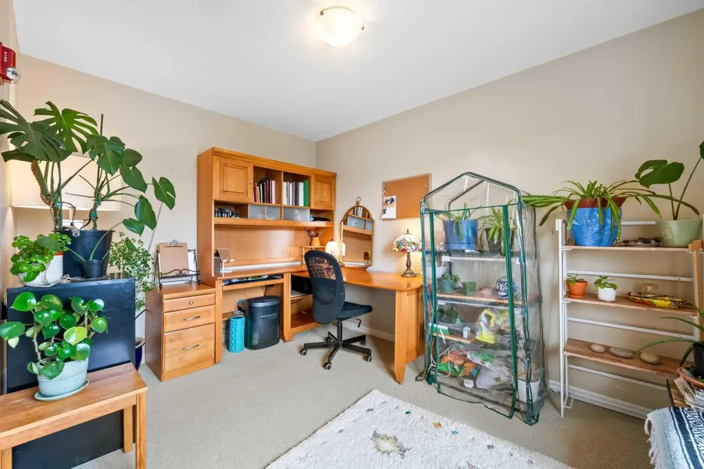 45 N Railway Street Okotoks AB T1S 1J3