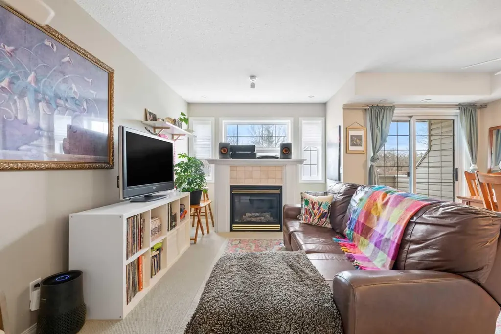45 N Railway Street Okotoks AB T1S 1J3
