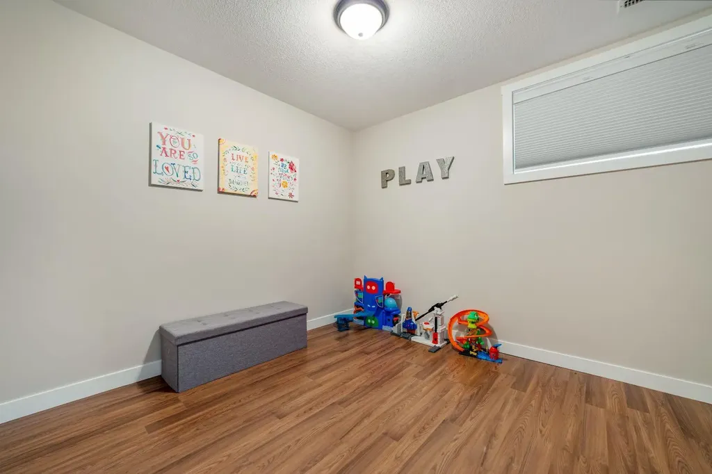 3814 Sundance Close Close Coalhurst AB T0L0V0