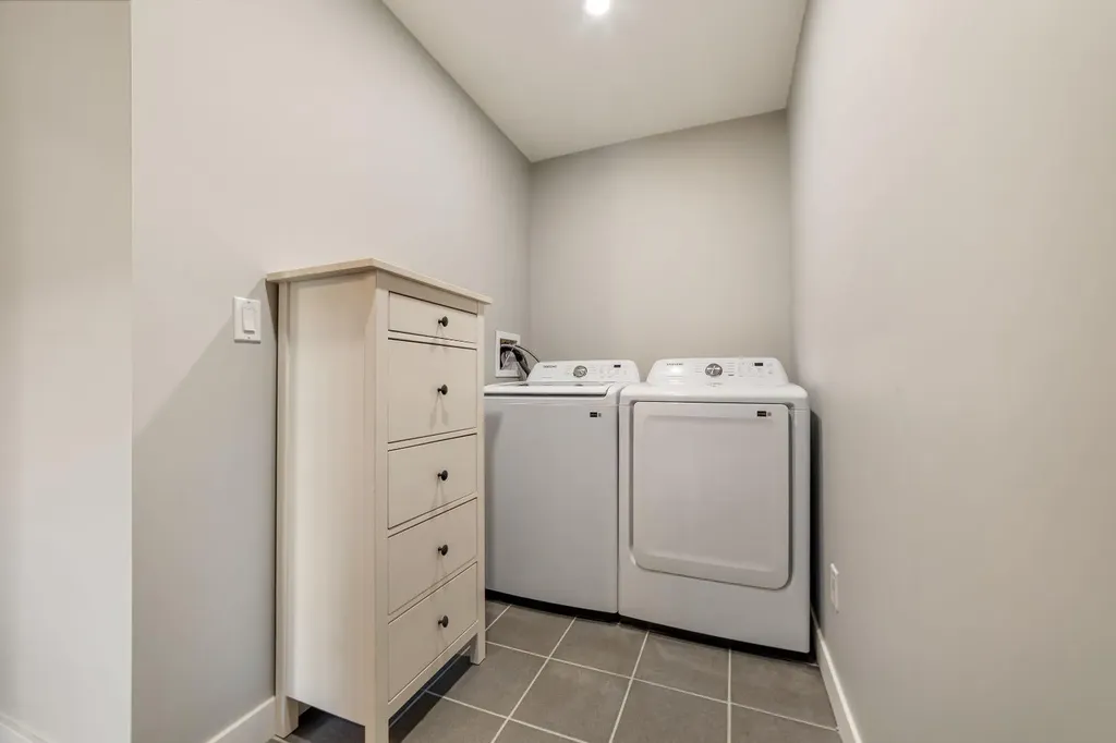3814 Sundance Close Close Coalhurst AB T0L0V0