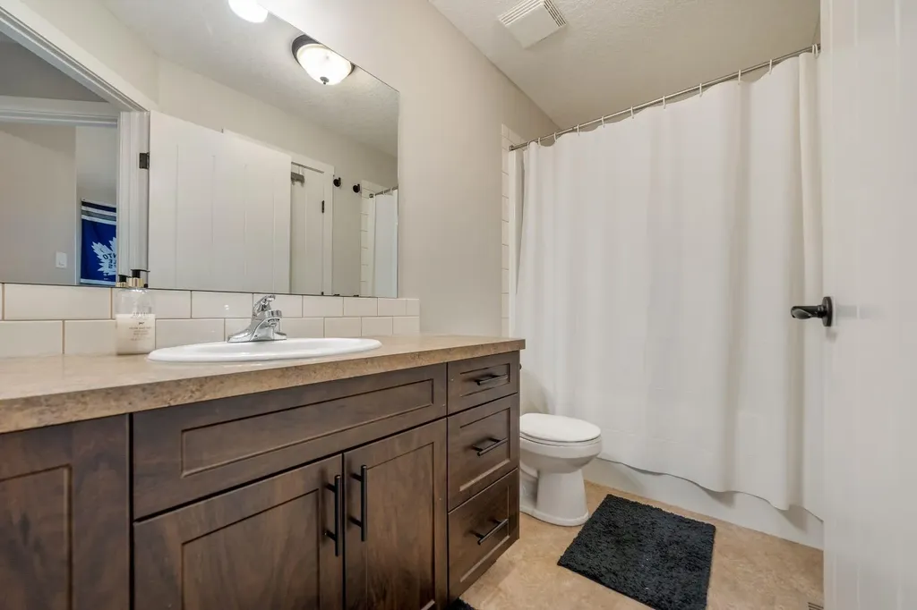 3814 Sundance Close Close Coalhurst AB T0L0V0