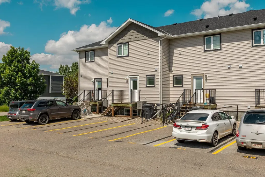 3814 Sundance Close Close Coalhurst AB T0L0V0