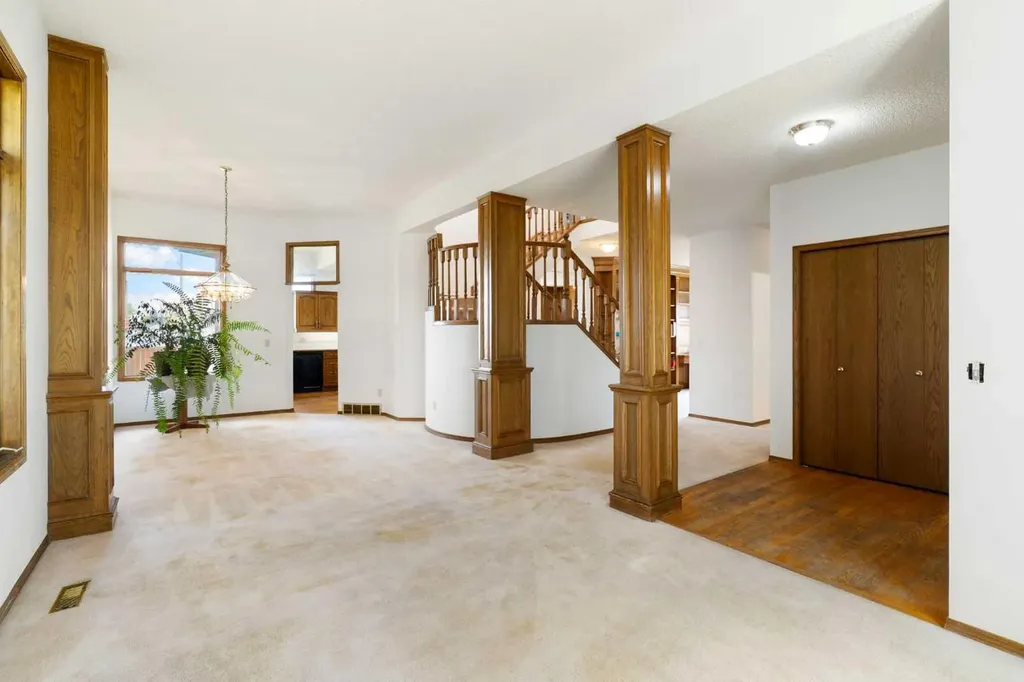 210 Mckinnon Drive Carseland AB T0J 0M0