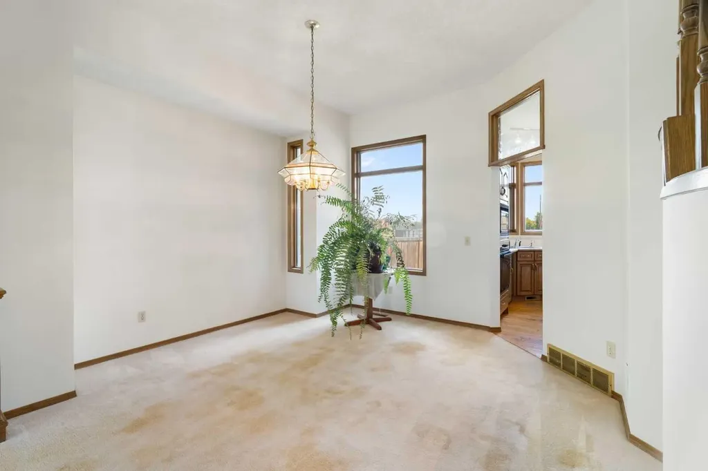 210 Mckinnon Drive Carseland AB T0J 0M0