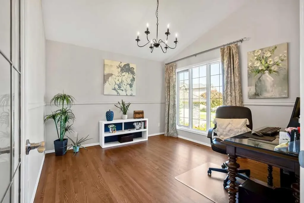 66 Mt Gibraltar Heights SE Calgary AB T2Z 3R3