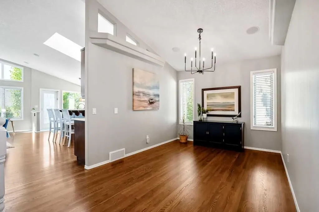 66 Mt Gibraltar Heights SE Calgary AB T2Z 3R3
