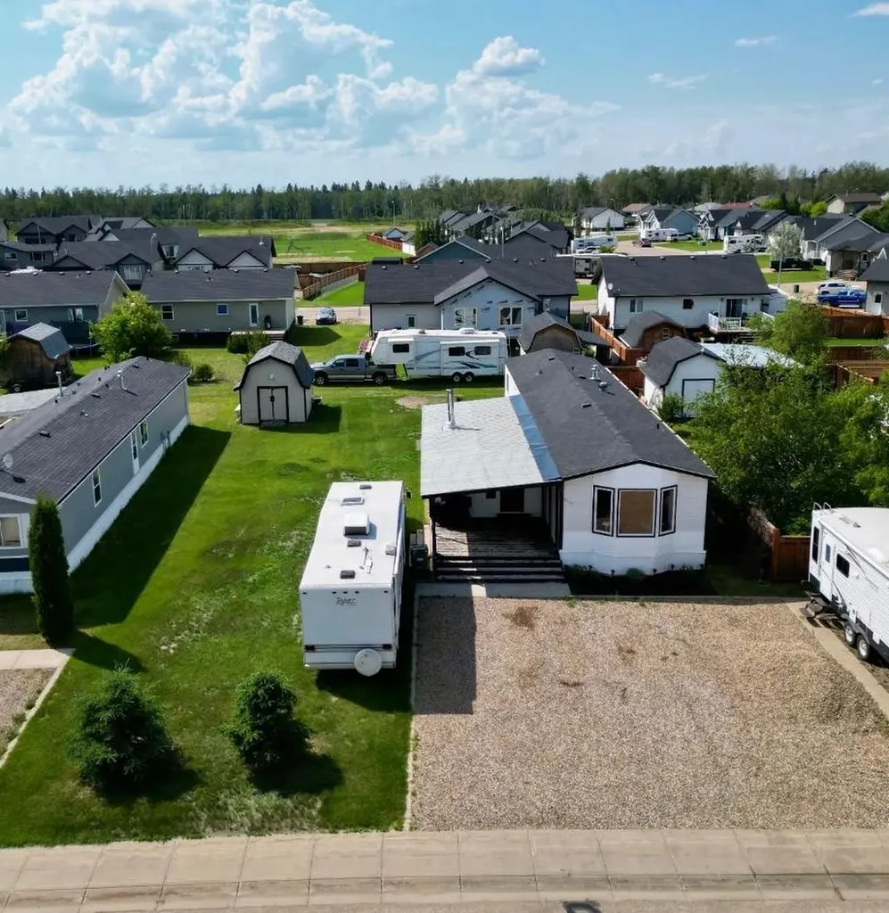 10414 Homestead Way La Crete AB T0H2H0