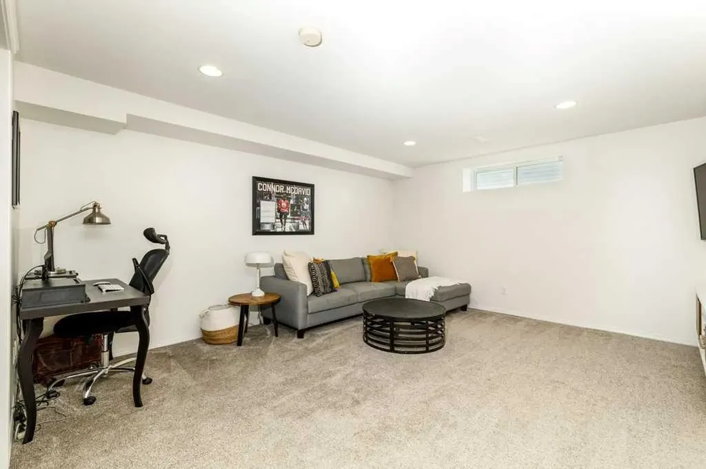 209 Reichley Street Red Deer AB T4P 3T1