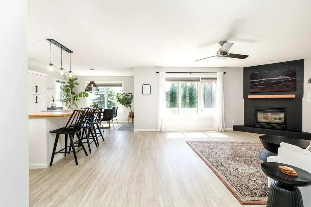 209 Reichley Street Red Deer AB T4P 3T1