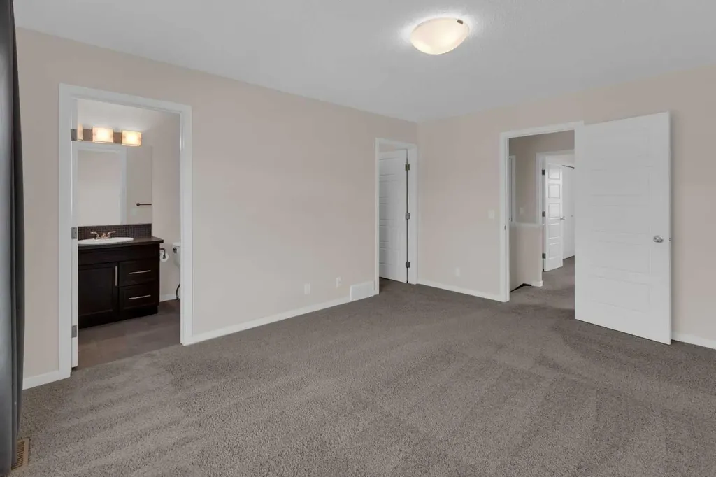 16 Fireside Place Cochrane AB T4C 0R2