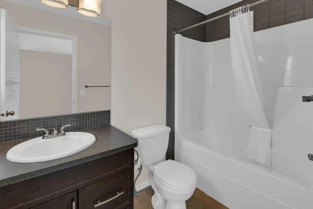 16 Fireside Place Cochrane AB T4C 0R2