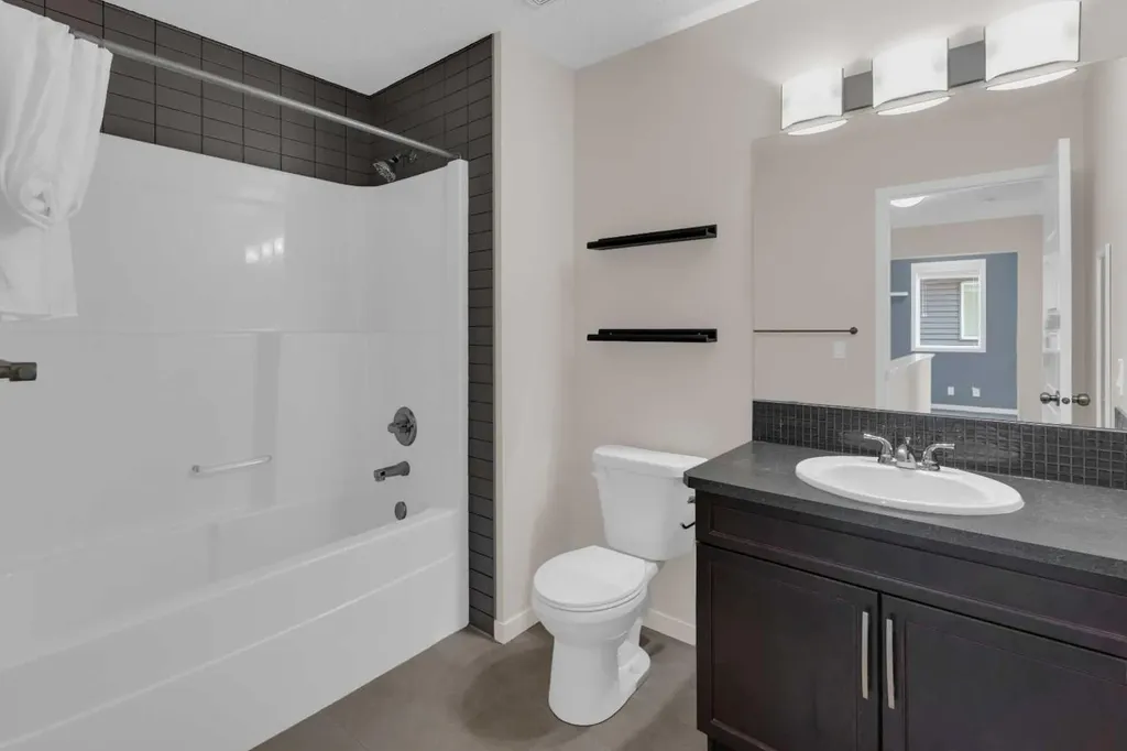 16 Fireside Place Cochrane AB T4C 0R2