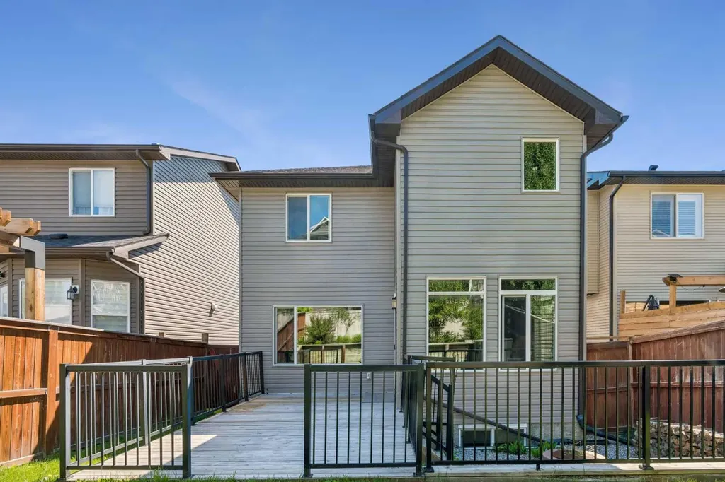 117 Silverado Saddle Heights SW Calgary AB T2X 0H9