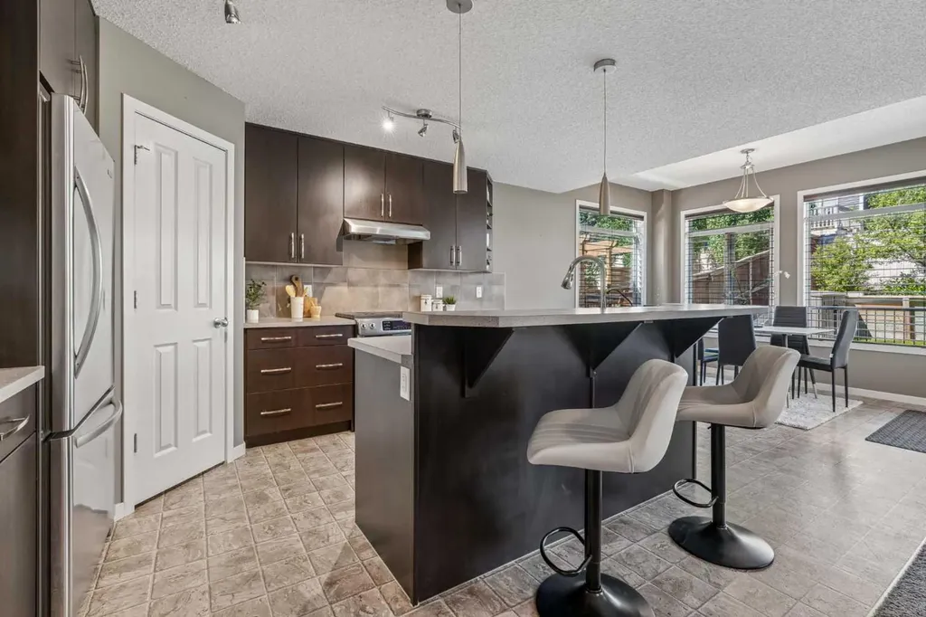117 Silverado Saddle Heights SW Calgary AB T2X 0H9