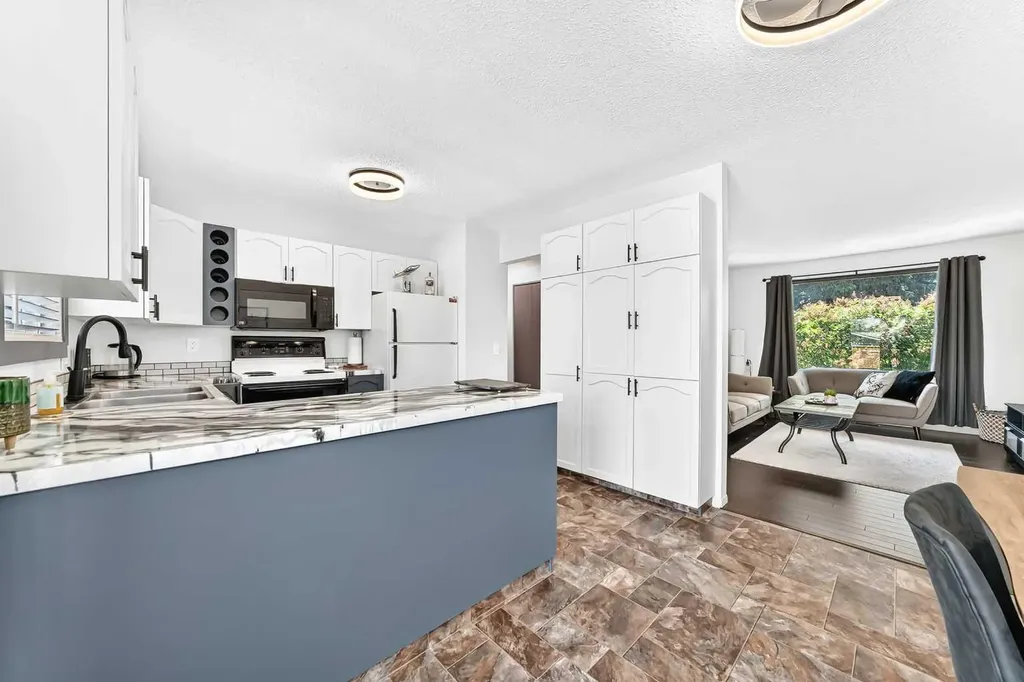 12 Aspen Crescent SE Airdrie AB T4B 1K2
