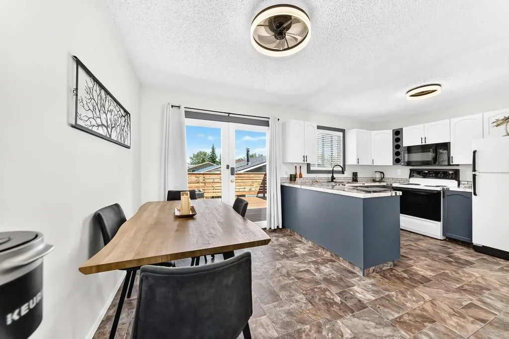 12 Aspen Crescent SE Airdrie AB T4B 1K2