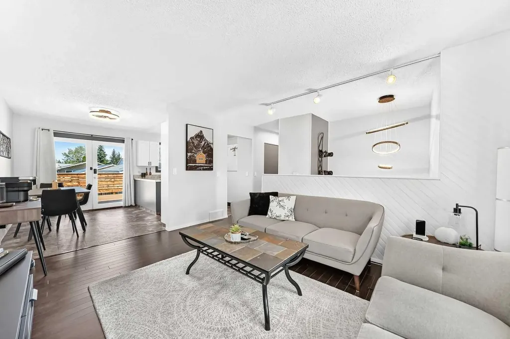 12 Aspen Crescent SE Airdrie AB T4B 1K2