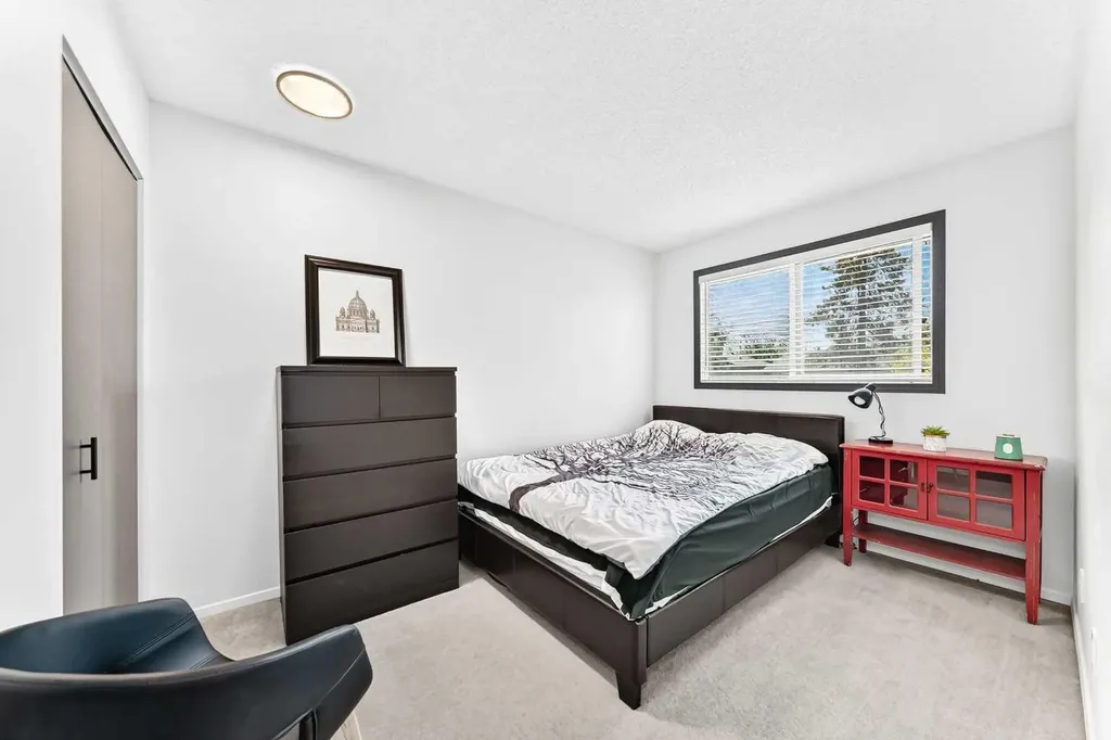 12 Aspen Crescent SE Airdrie AB T4B 1K2